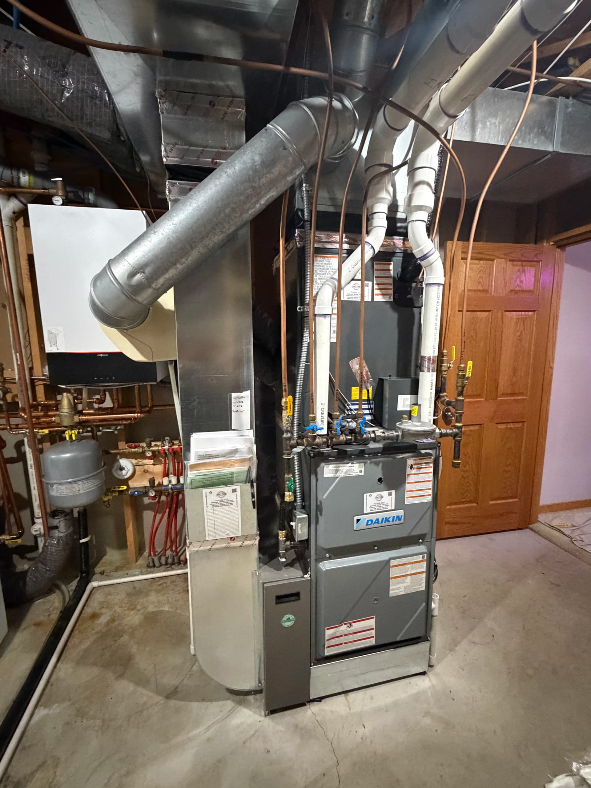 Daikin FIT Heat Pump and High-Efficiency Furnace Install in Blaine image