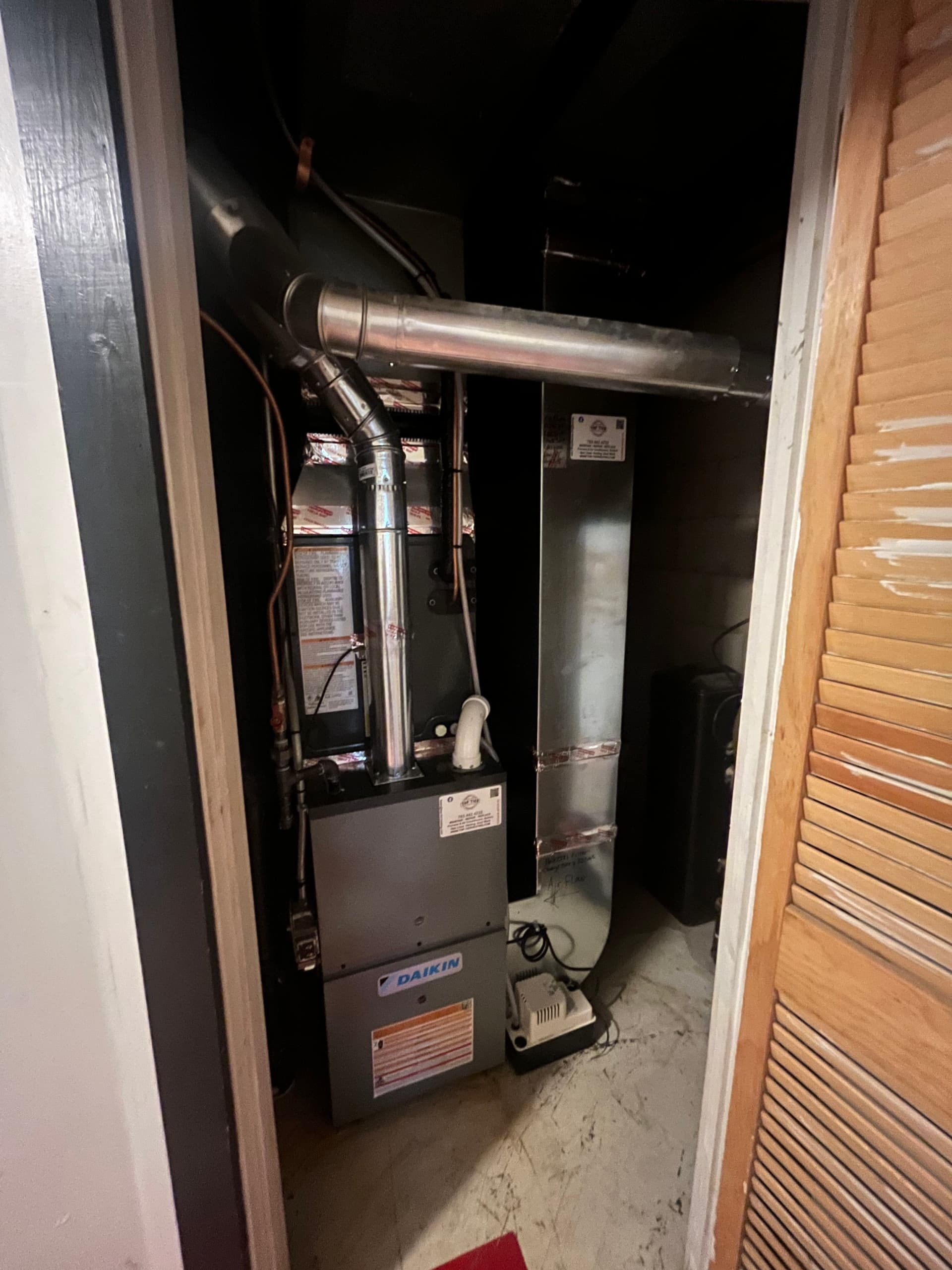 Gallery photos for Old Furnace and A/C Swapped Out for New Daikin Systems: Image #1